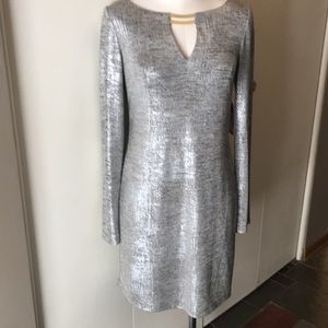 NWT VINCE CAMUTO Long sleeve dress size 4